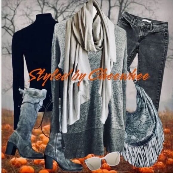 Miss Chievious Sweater Gray Deep V-Neck Oversized Pullover Size XS EUC - Picture 14 of 16